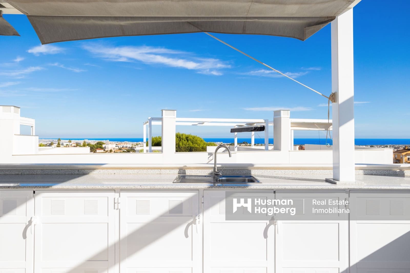 2 bedroom Apartment for sale in Villamartin with pool - € 329,000 (Ref: 9444886)