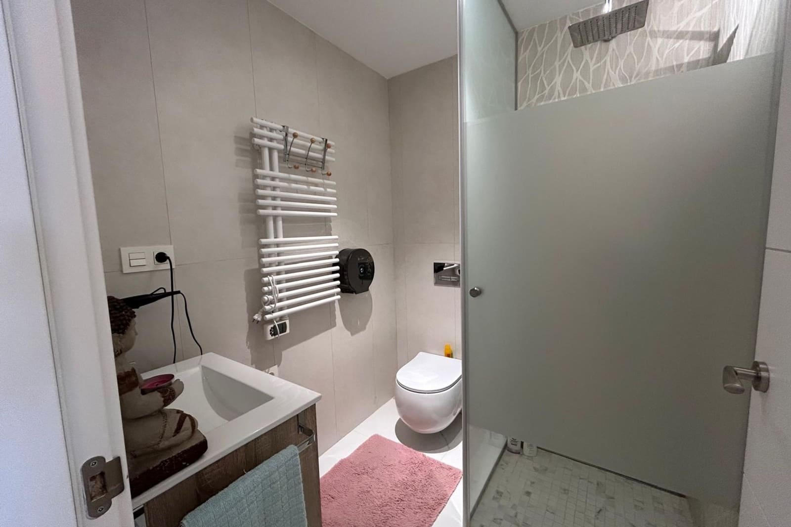 Apartamento de 3 habitaciones en Torrevieja en venta - 350.000 € (Ref: 9453628)