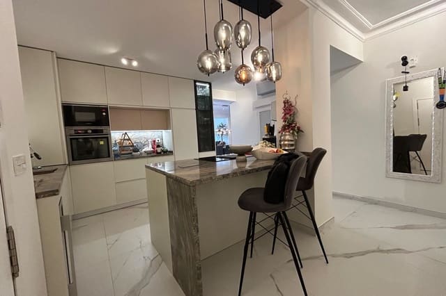 Apartamento de 3 habitaciones en El Molino, Torrevieja en venta - 350.000 € (Ref: 9453628)