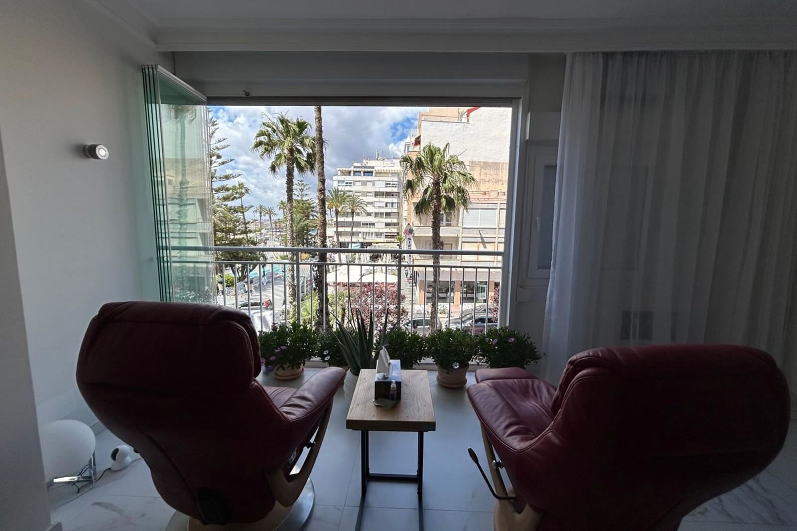 Apartamento de 3 habitaciones en Torrevieja en venta - 350.000 € (Ref: 9453628)