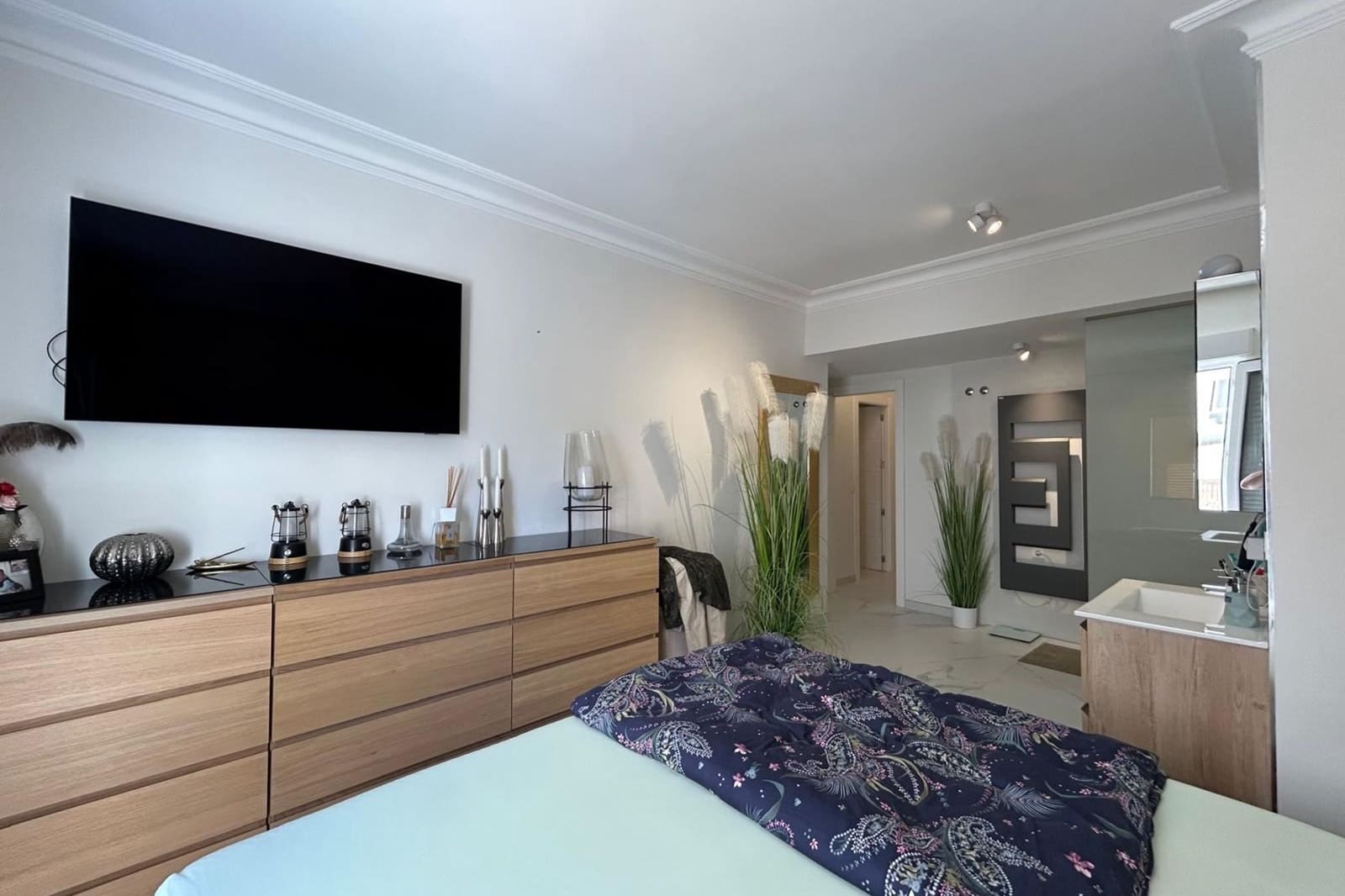 Apartamento de 3 habitaciones en Torrevieja en venta - 350.000 € (Ref: 9453628)