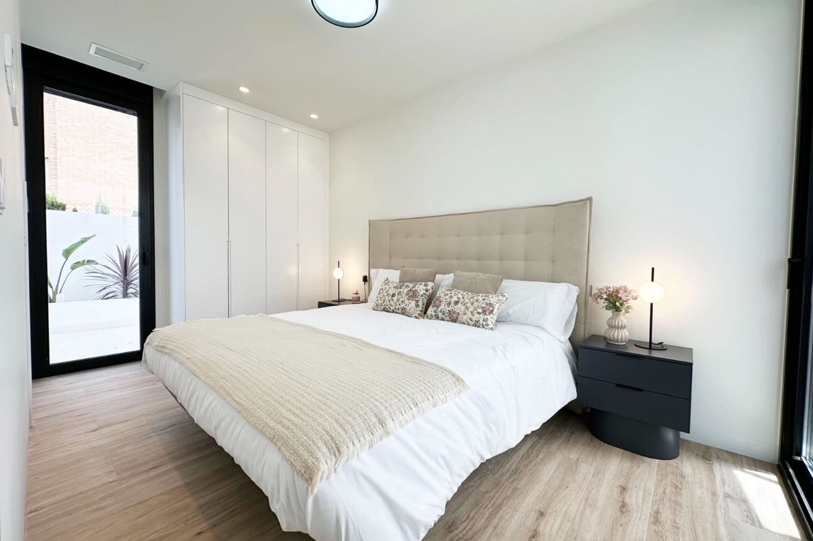 3 bedroom Villa for sale in Torre de la Horadada with pool - € 628,000 (Ref: 9462911)