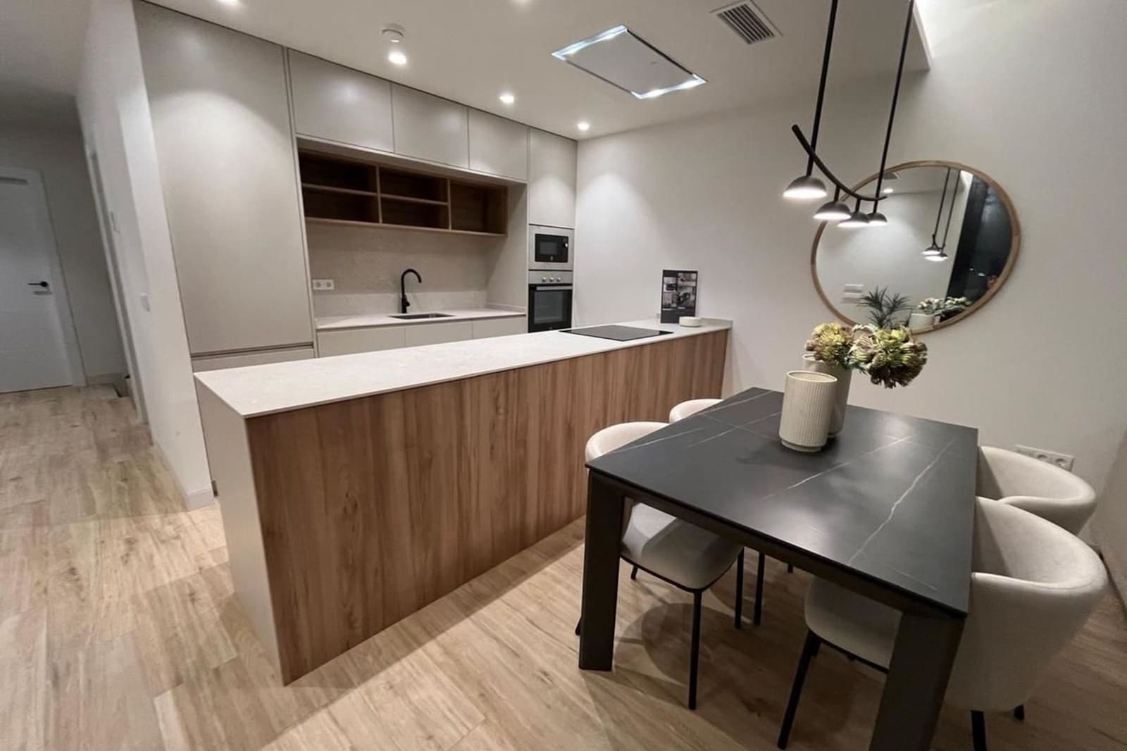 3 bedroom Villa for sale in Torre de la Horadada with pool - € 628,000 (Ref: 9462911)