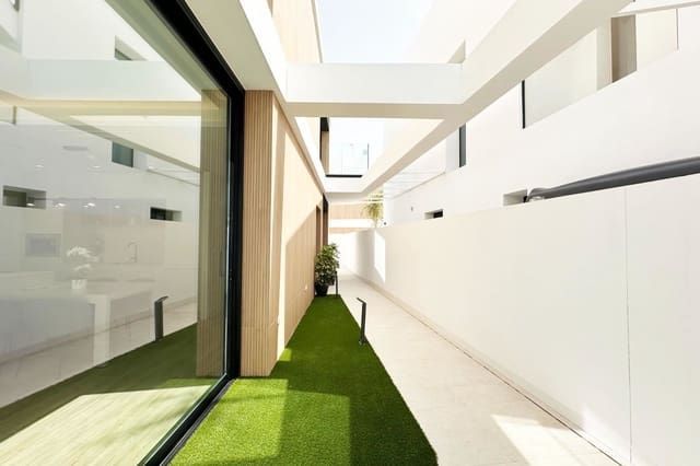 3 bedroom Villa for sale in Torre de la Horadada, Pilar de la Horadada with pool - € 628,000 (Ref: 9462911)