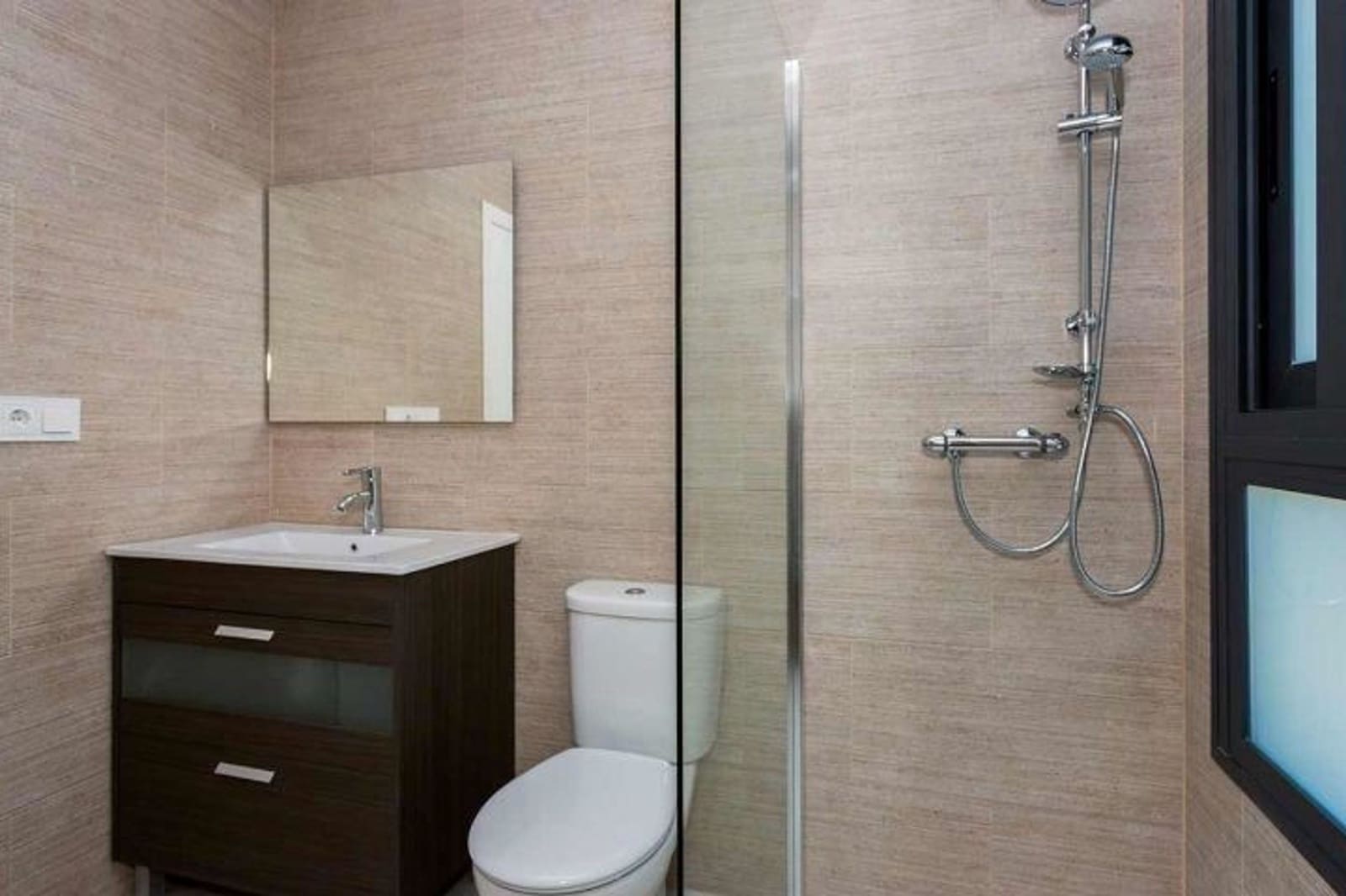 3 quarto Casa em Banda para venda em Daya Nueva com piscina - 365 000 € (Ref: 9465920)