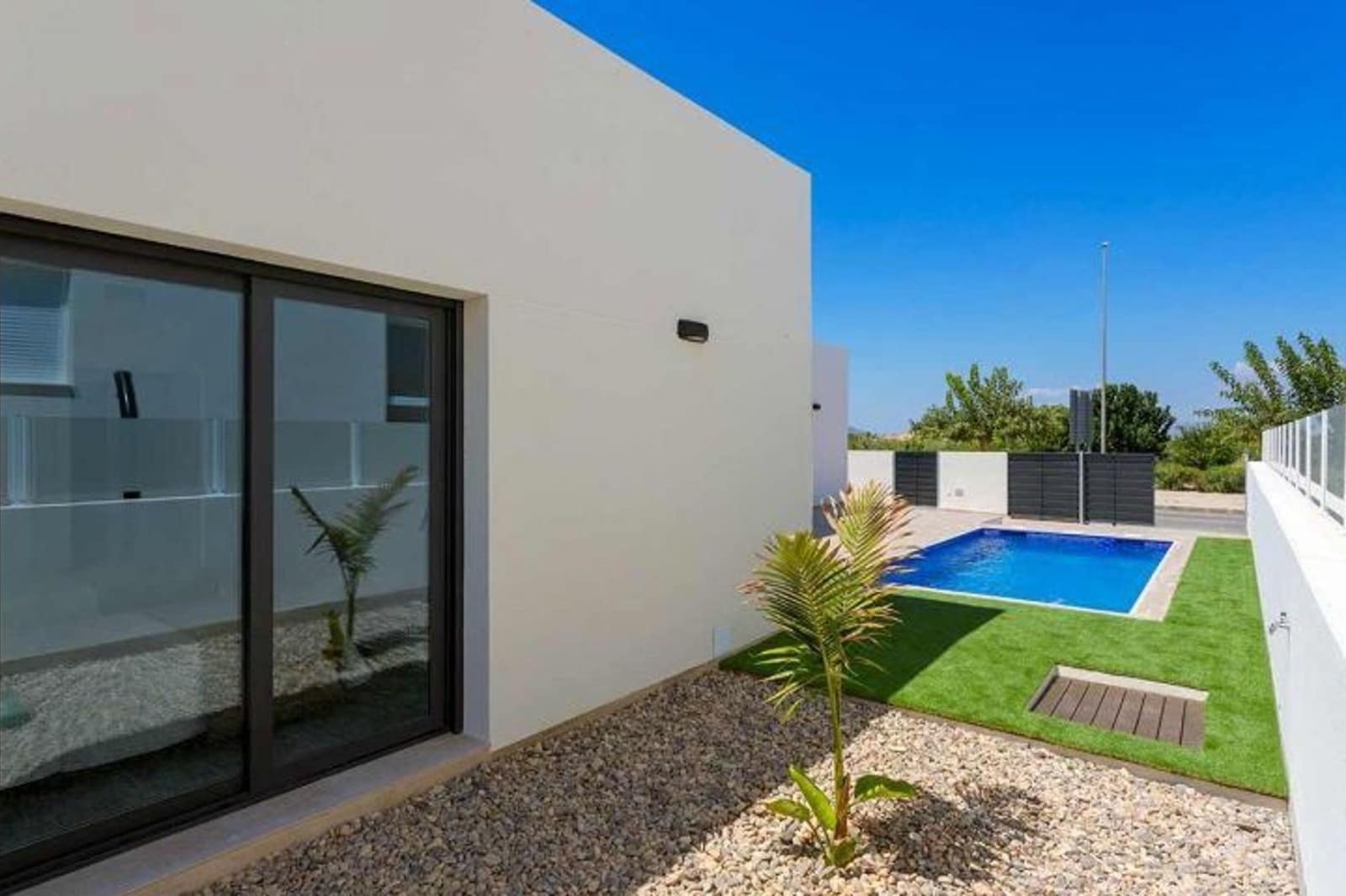 3 quarto Casa em Banda para venda em Daya Nueva com piscina - 365 000 € (Ref: 9465920)