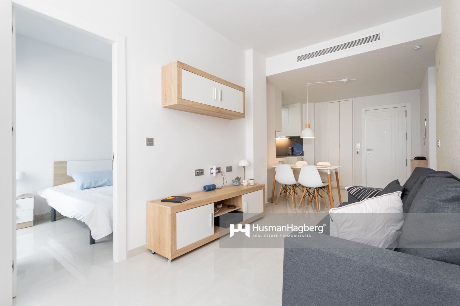 2 bedroom Apartment for sale in Torrevieja with pool - € 189,900 (Ref: 9475014)