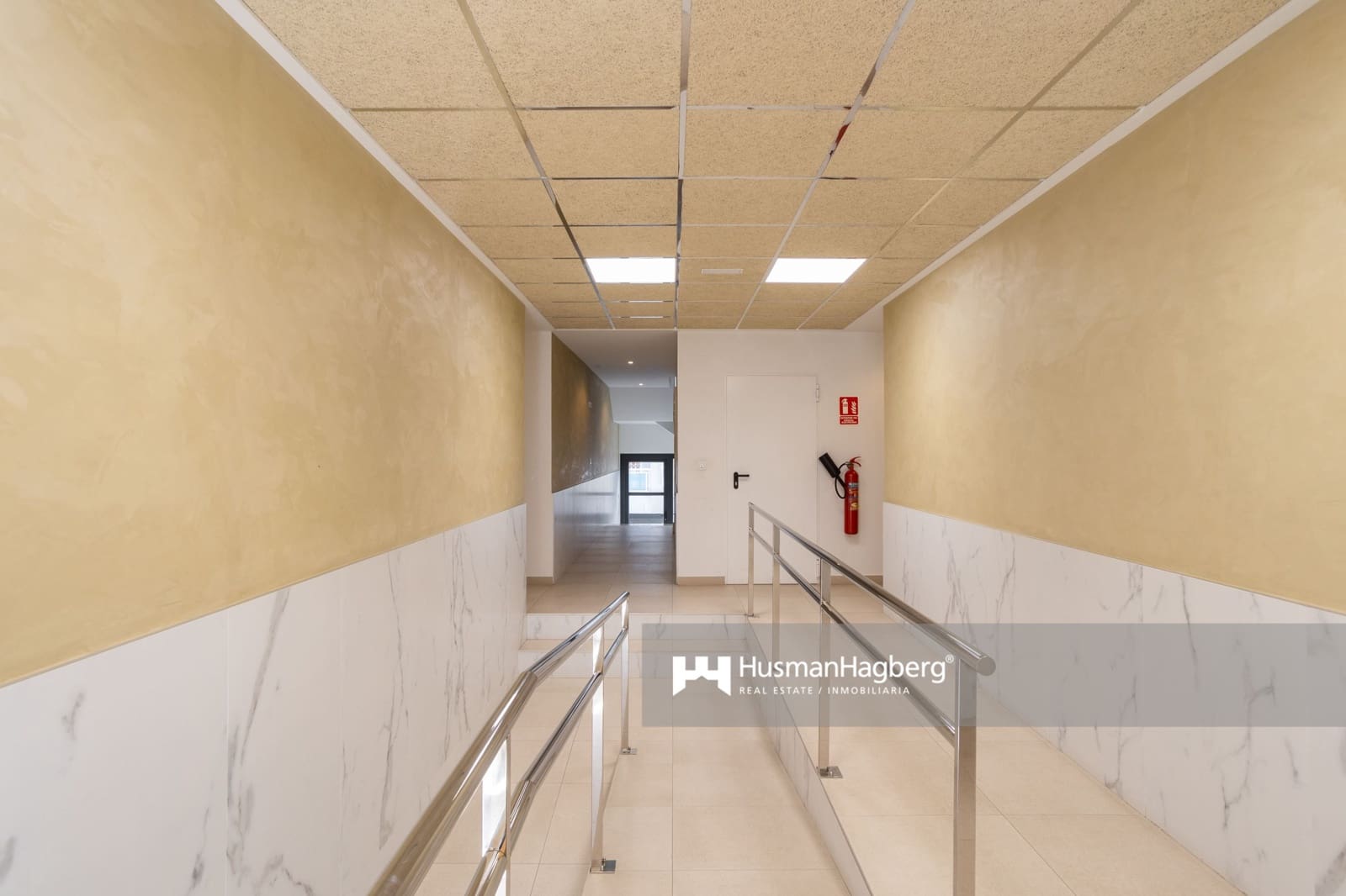 2 bedroom Apartment for sale in Torrevieja with pool - € 189,900 (Ref: 9475014)