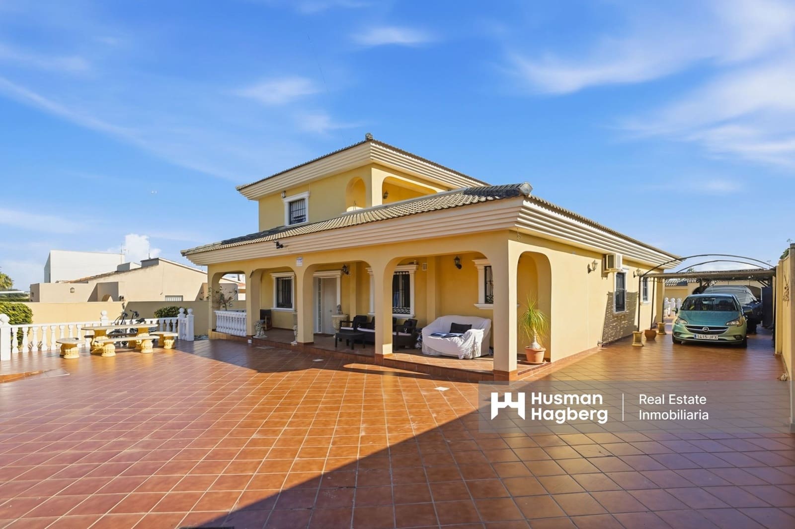 6 makuuhuone Huvila myytävänä paikassa Los Balcones mukana uima-altaan - 599 999 € (Ref: 9480637)