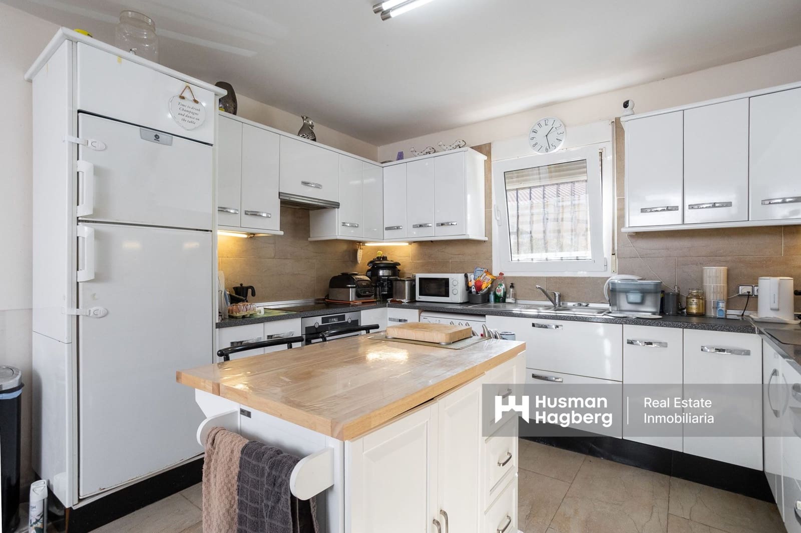 6 makuuhuone Huvila myytävänä paikassa Los Balcones mukana uima-altaan - 599 999 € (Ref: 9480637)