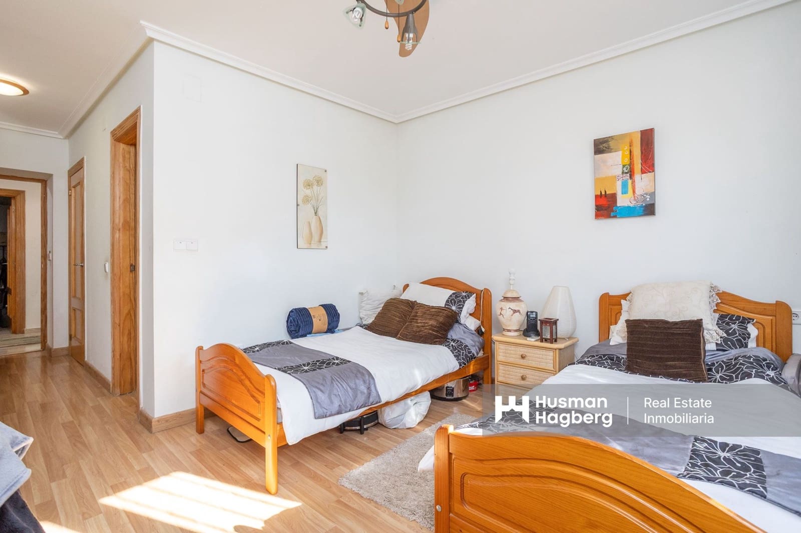 6 makuuhuone Huvila myytävänä paikassa Los Balcones mukana uima-altaan - 599 999 € (Ref: 9480637)