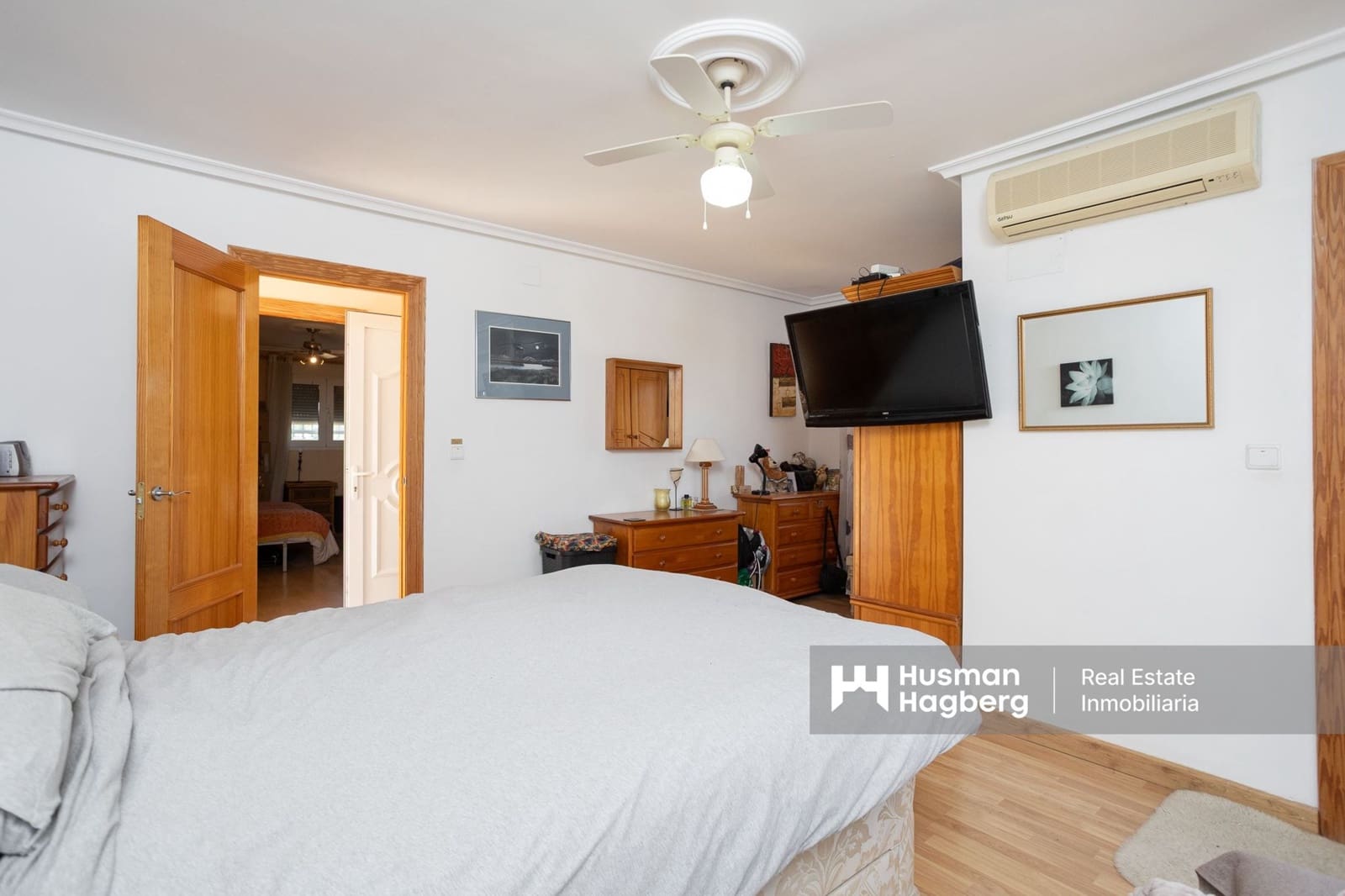 6 makuuhuone Huvila myytävänä paikassa Los Balcones mukana uima-altaan - 599 999 € (Ref: 9480637)