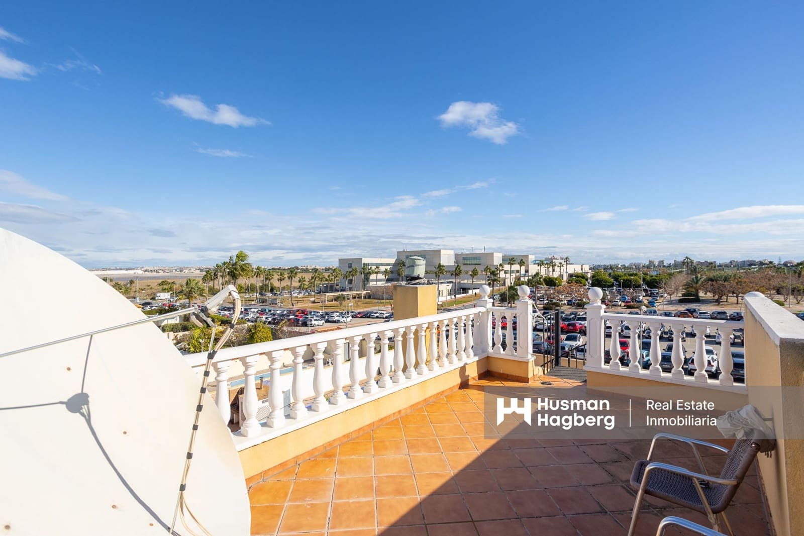 6 makuuhuone Huvila myytävänä paikassa Los Balcones mukana uima-altaan - 599 999 € (Ref: 9480637)