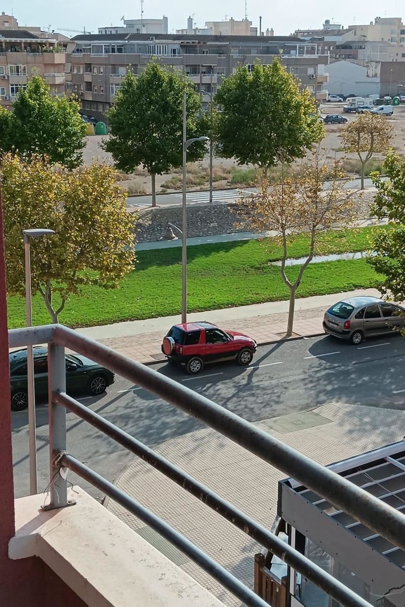 3 bedroom Apartment for sale in Pilar de la Horadada - € 160,000 (Ref: 9487139)