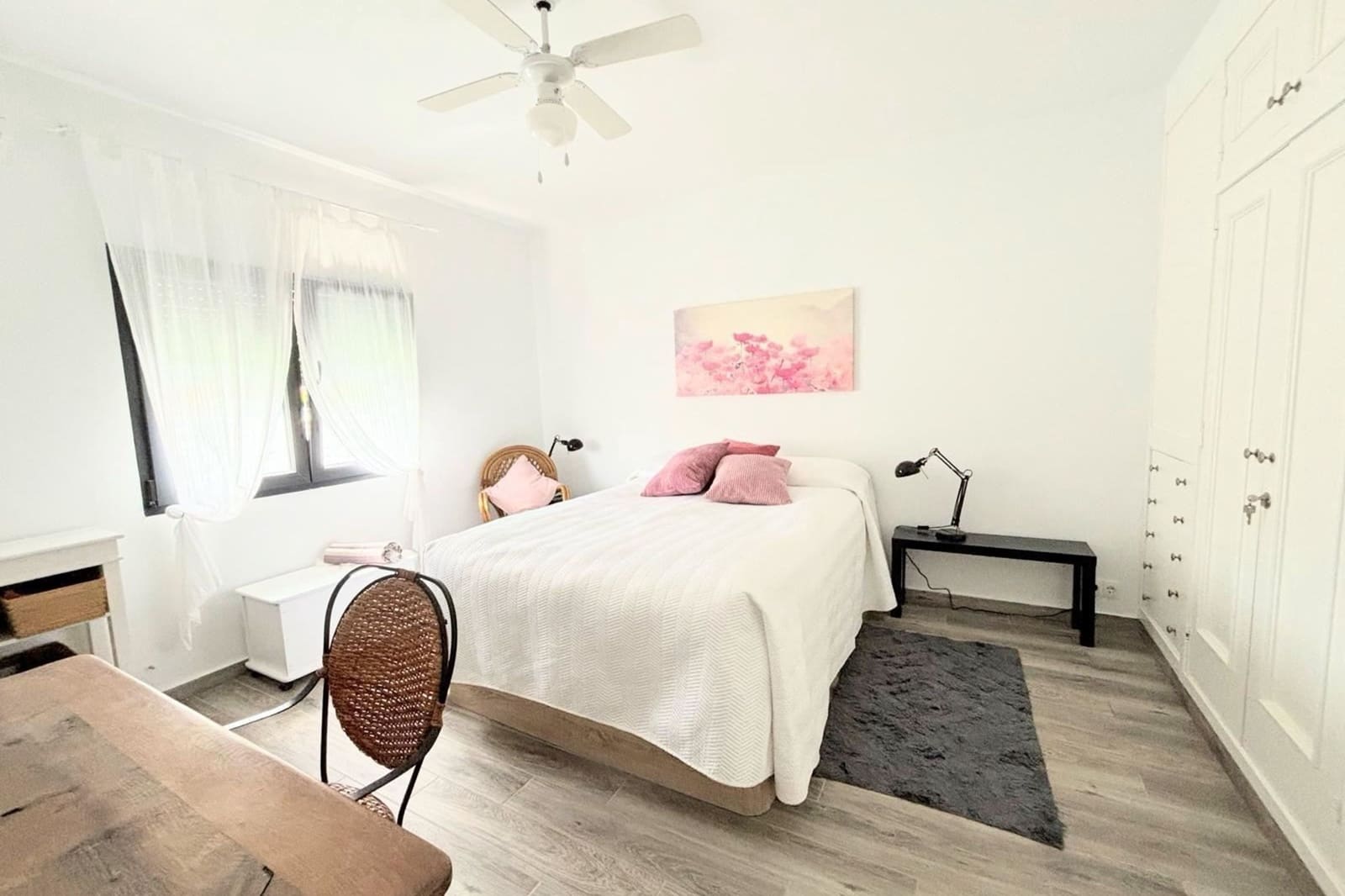 3 bedroom Apartment for sale in Punta Prima with pool - € 695,000 (Ref: 9490076)