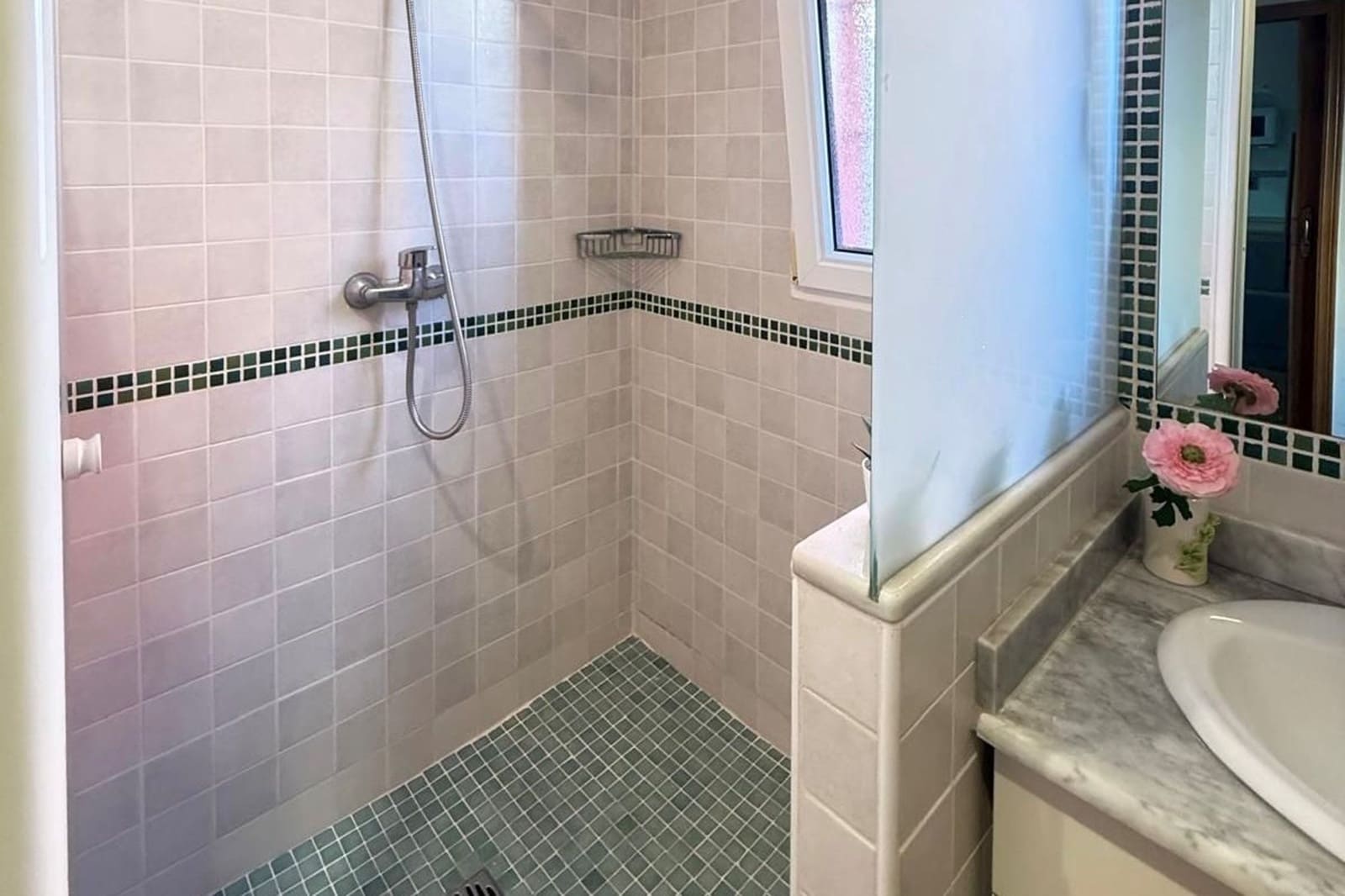 Casa de 4 habitaciones en Pilar de la Horadada en venta - 450.000 € (Ref: 9492748)