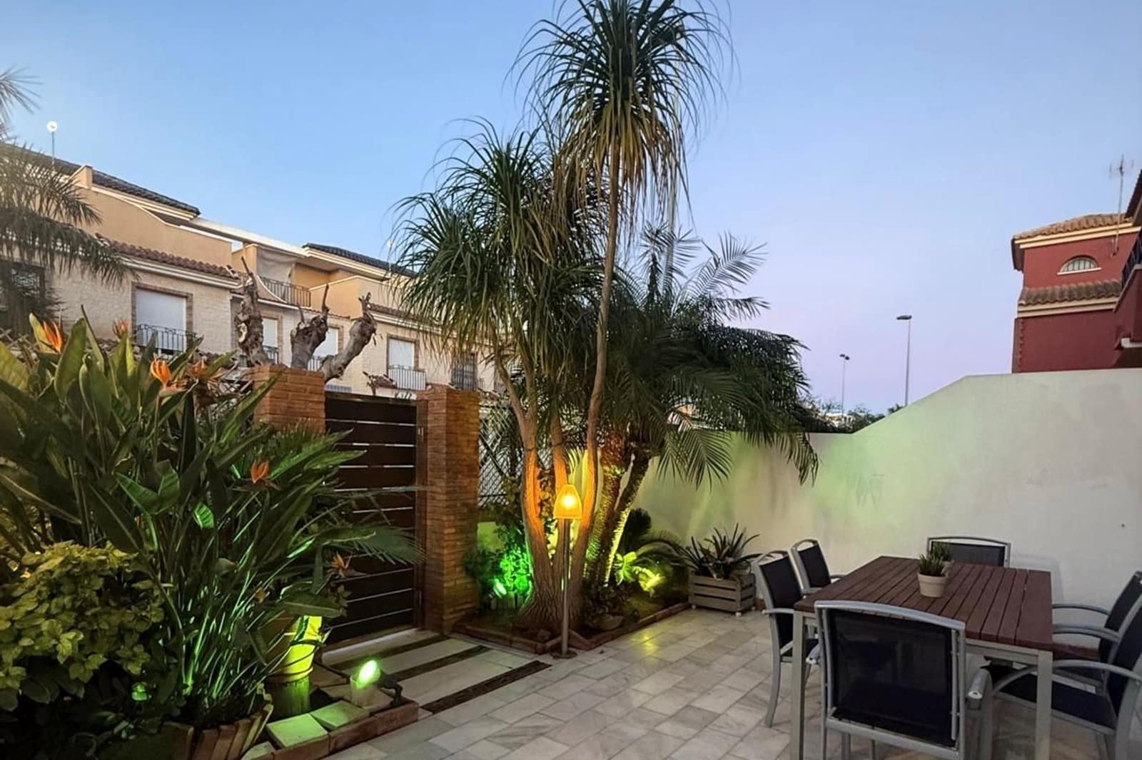 Casa de 4 habitaciones en Pilar de la Horadada en venta - 450.000 € (Ref: 9492748)