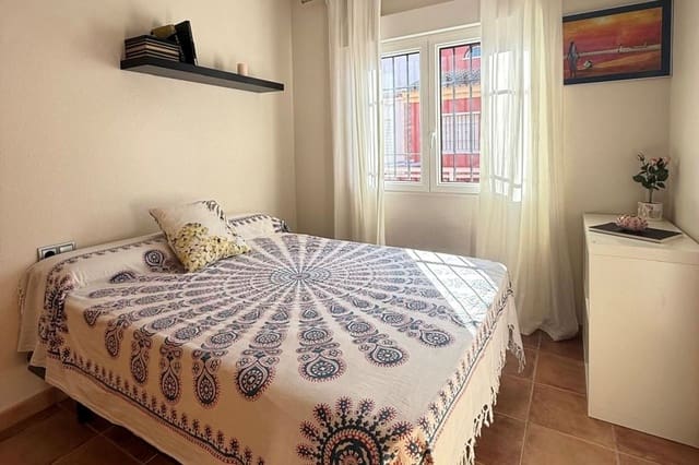 Casa de 4 habitaciones en El Mojon, Pilar de la Horadada en venta - 450.000 € (Ref: 9492748)