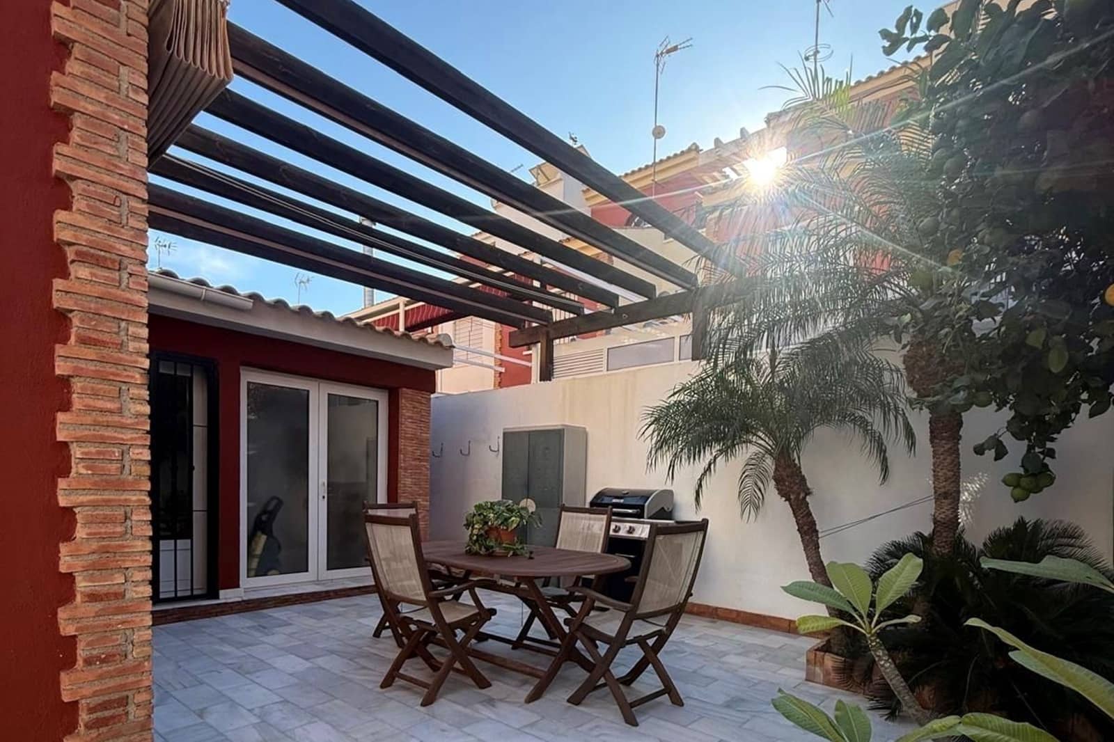 Casa de 4 habitaciones en Pilar de la Horadada en venta - 450.000 € (Ref: 9492748)