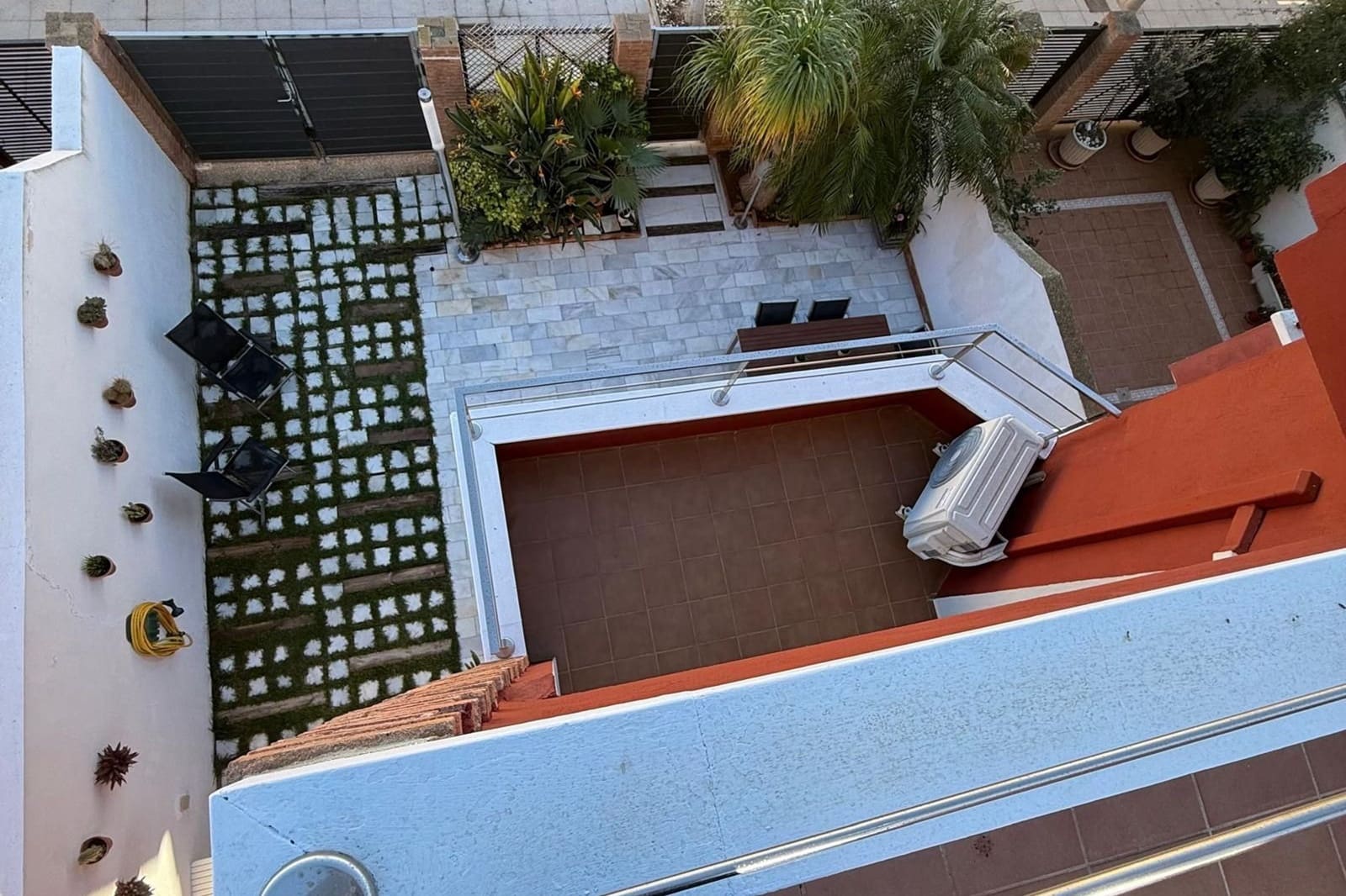 Casa de 4 habitaciones en Pilar de la Horadada en venta - 450.000 € (Ref: 9492748)