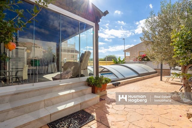 3 makuuhuone Huvila myytävänä paikassa La Zenia, Orihuela mukana uima-altaan - 419 000 € (Ref: 9495255)