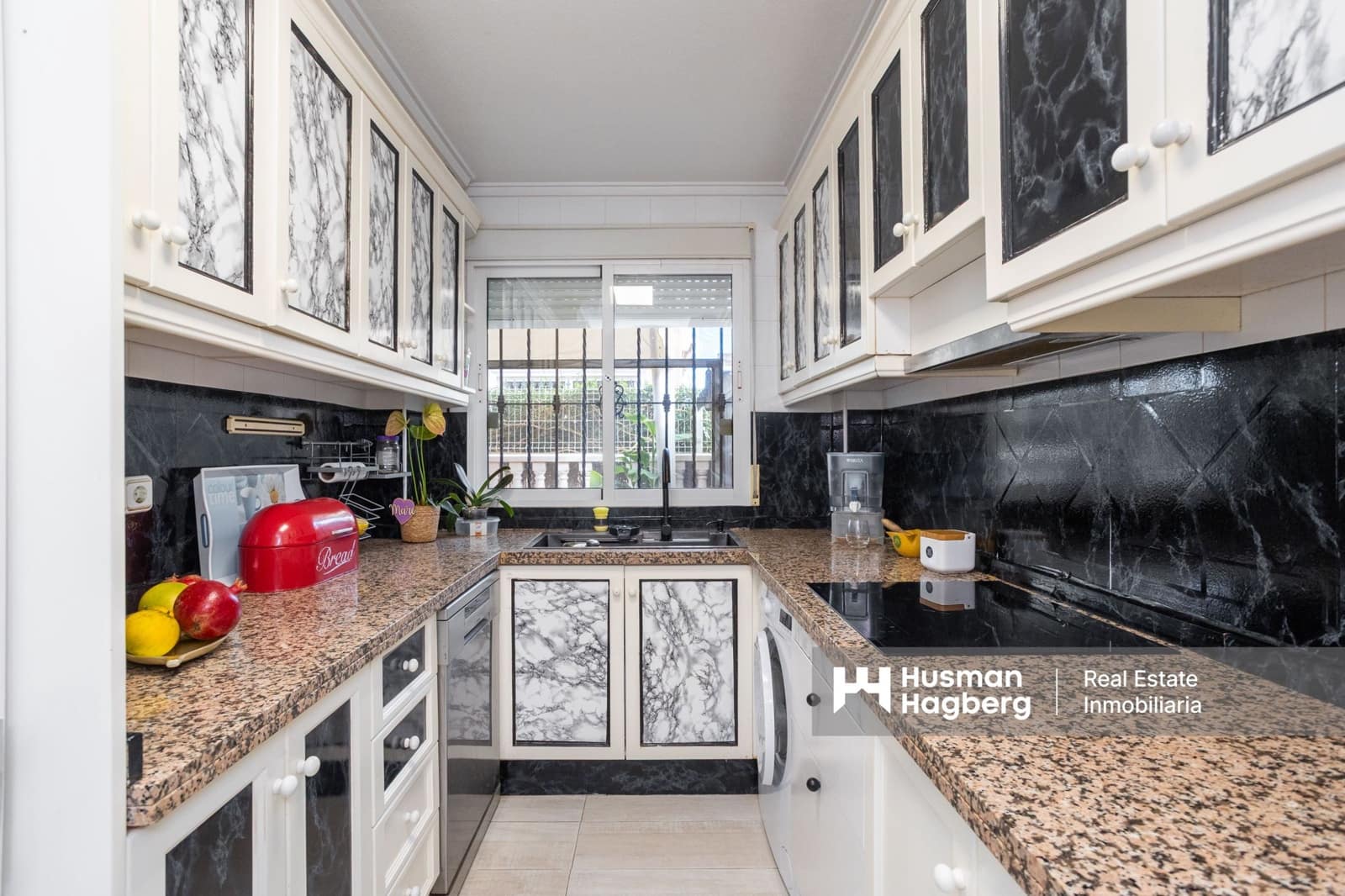 3 makuuhuone Huvila myytävänä paikassa La Zenia mukana uima-altaan - 419 000 € (Ref: 9495255)