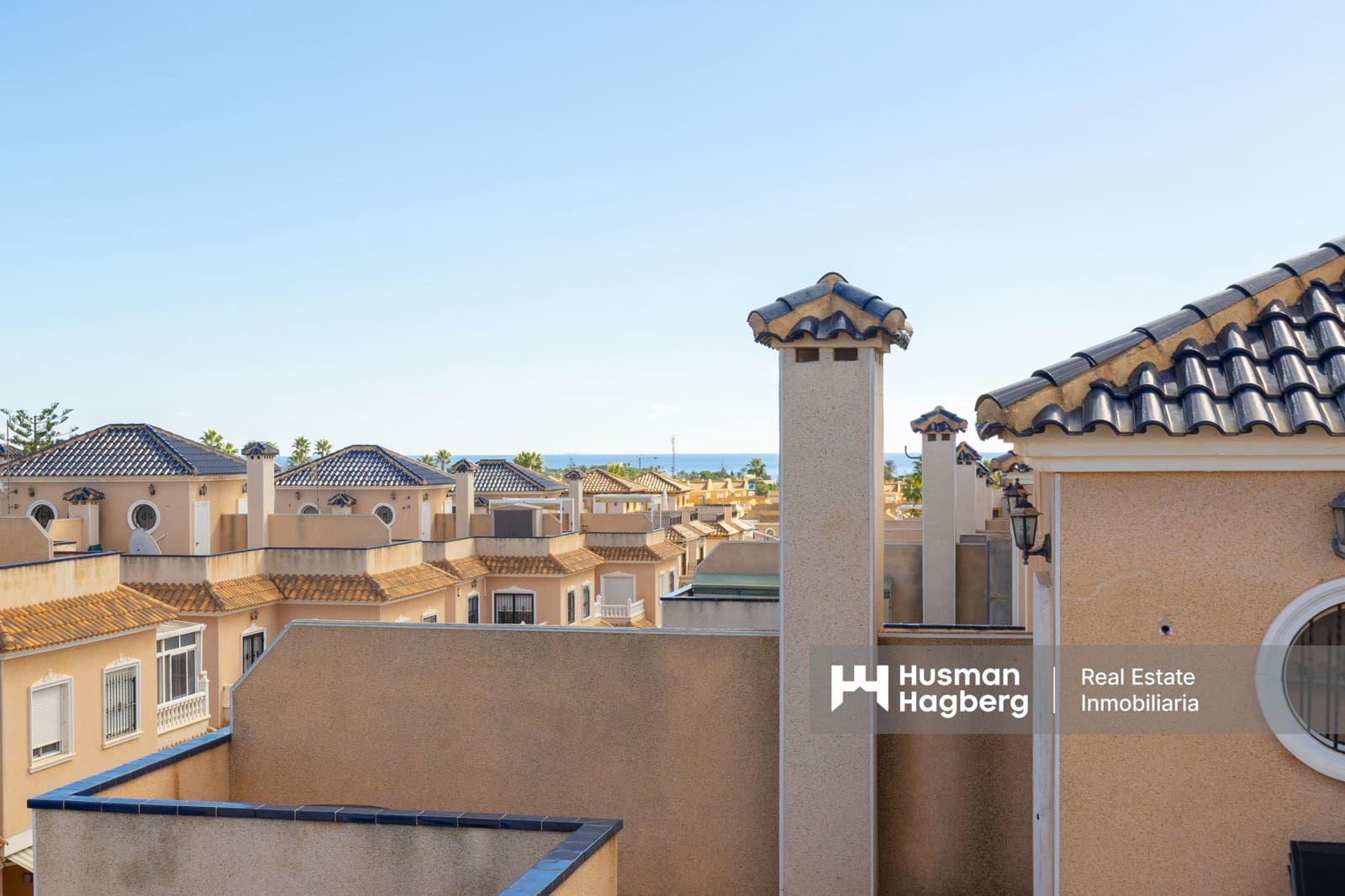 3 makuuhuone Huvila myytävänä paikassa La Zenia mukana uima-altaan - 419 000 € (Ref: 9495255)