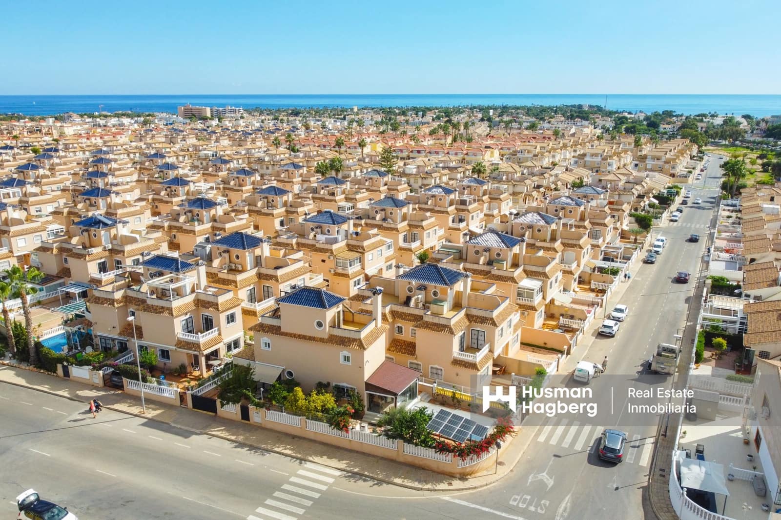 3 makuuhuone Huvila myytävänä paikassa La Zenia mukana uima-altaan - 419 000 € (Ref: 9495255)