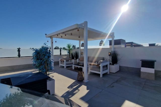 Casa de 3 habitaciones en San Fulgencio en venta con piscina - 350.000 € (Ref: 9495538)