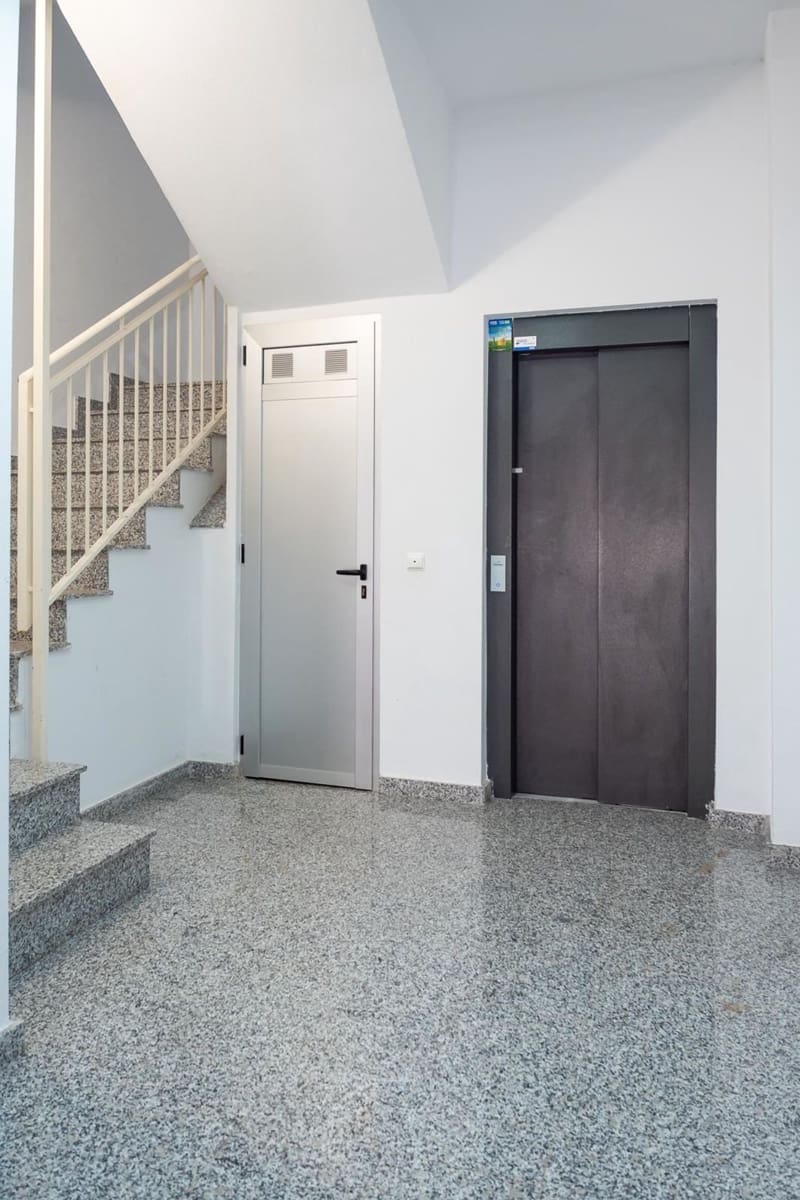 Apartamento de 2 habitaciones en La Mata en venta - 196.700 € (Ref: 9499836)