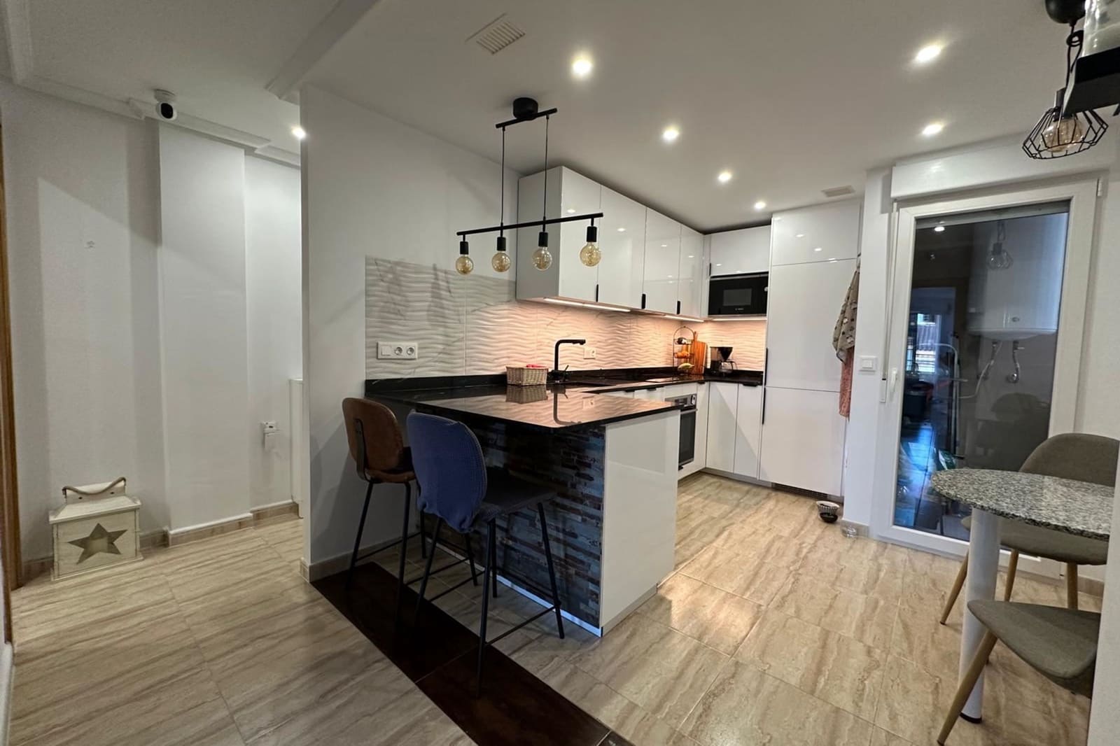 3 soveværelse Lejlighed til salg i Los Montesinos - € 149.900 (Ref: 9500038)