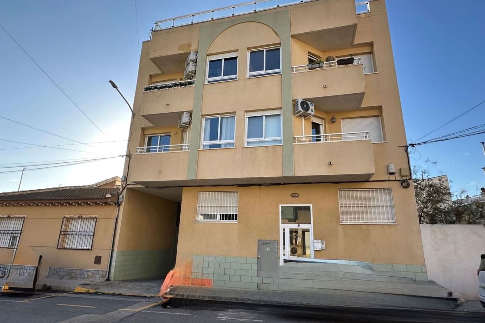 3 soveværelse Lejlighed til salg i Los Montesinos - € 149.900 (Ref: 9500038)