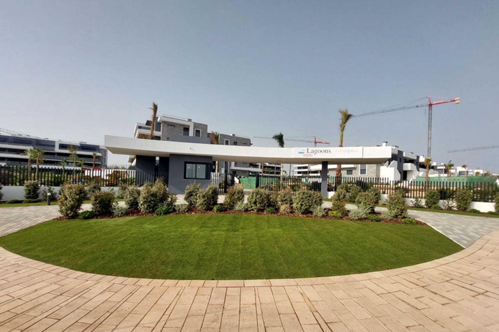 1 bedroom Apartment for sale in La Siesta with pool - € 251,000 (Ref: 9500371)