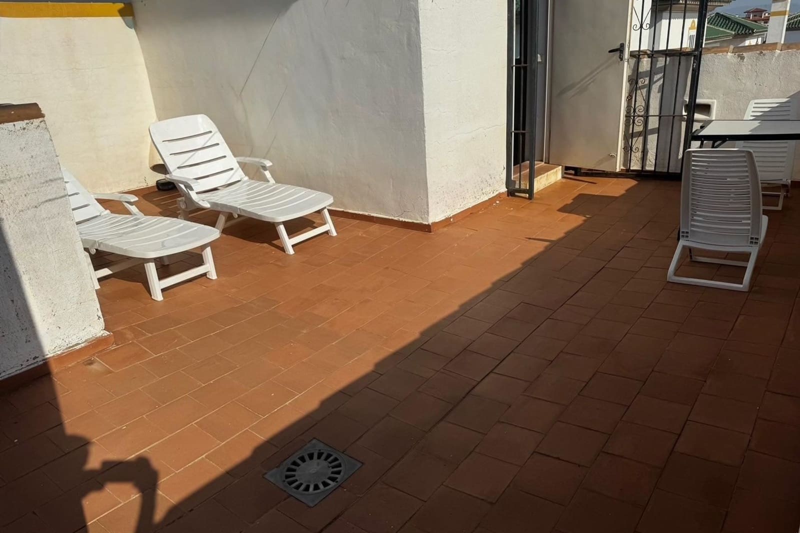 3 bedroom Apartment for sale in Torrevieja with pool - € 223,000 (Ref: 9500605)