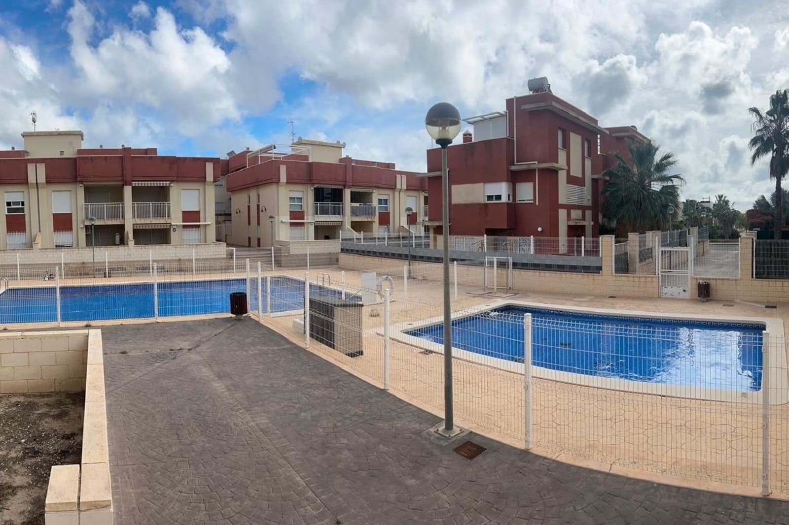 2 sovrum Lägenhet till salu i Orihuela Costa med pool - 186 500 € (Ref: 9528878)