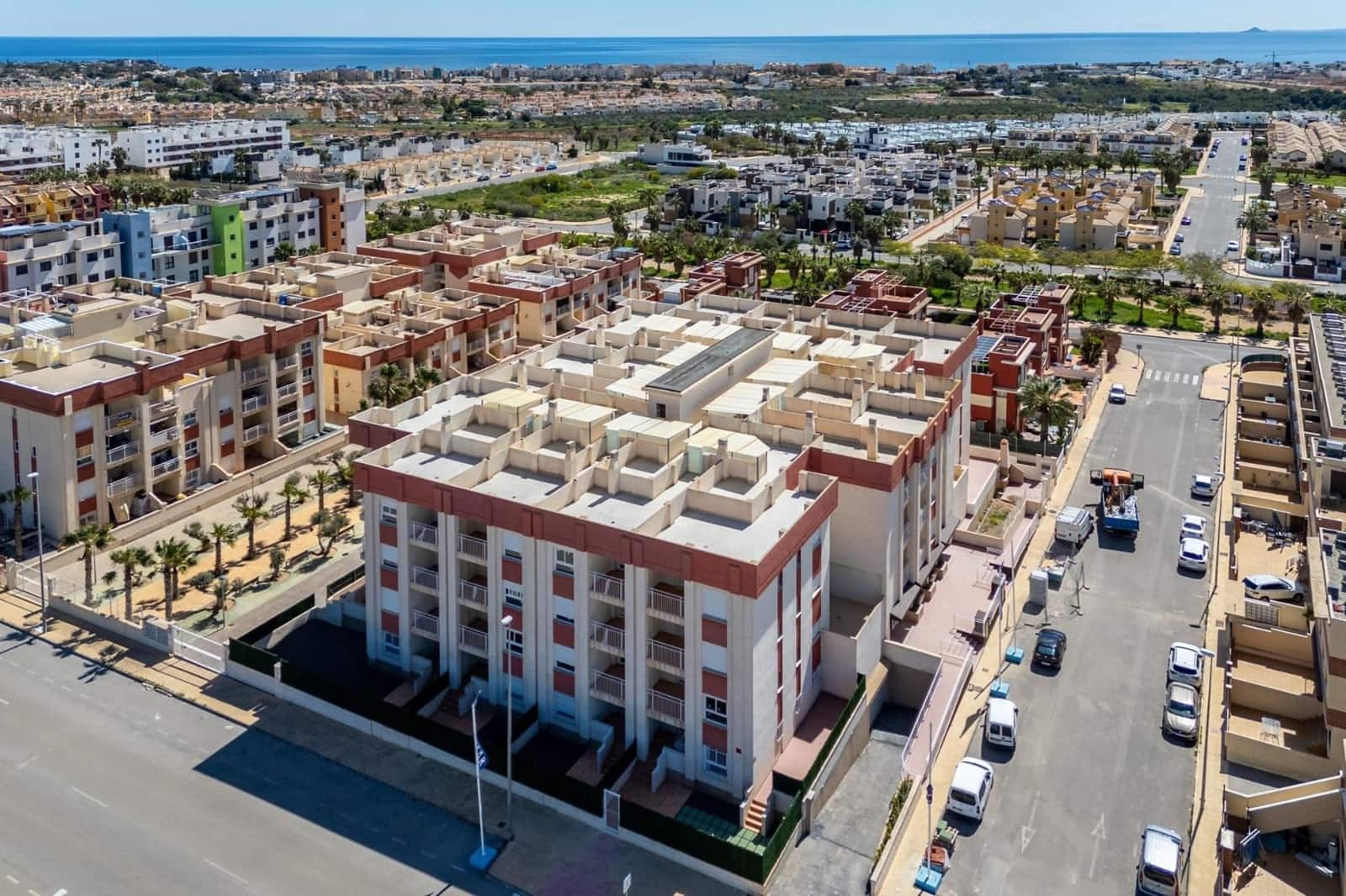 2 sovrum Lägenhet till salu i Orihuela Costa med pool - 186 500 € (Ref: 9528878)