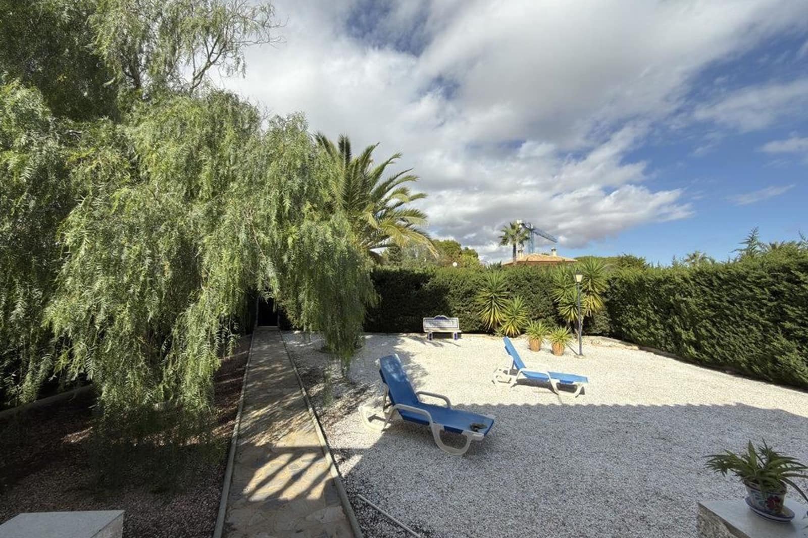 Casa de 3 habitaciones en La Zenia en venta con piscina - 650.000 € (Ref: 9535127)