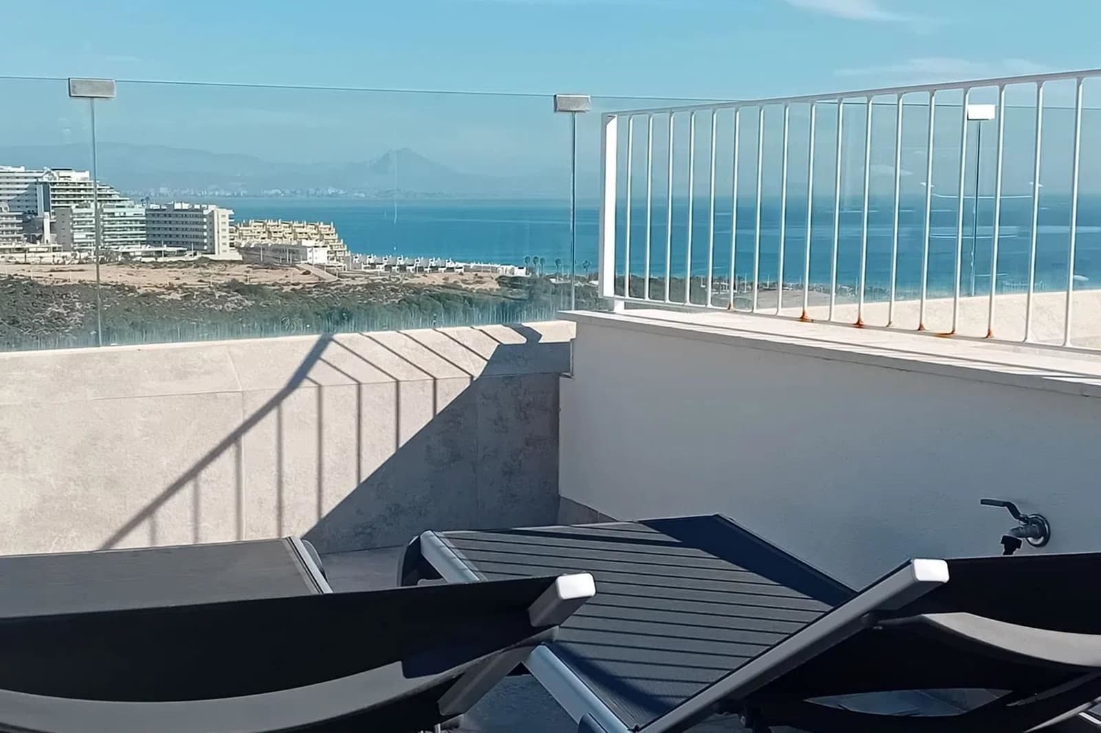 2 slaapkamer Appartement te koop in Gran Alacant met zwembad - € 405.000 (Ref: 9570068)