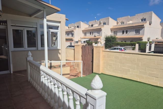 3 sovrum Hus till salu i Playa Flamenca, Orihuela med pool - 239 000 € (Ref: 9572322)