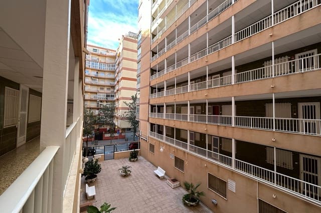 Apartamento de 2 habitaciones en Centro, Santa Pola en venta - 184.000 € (Ref: 9581243)