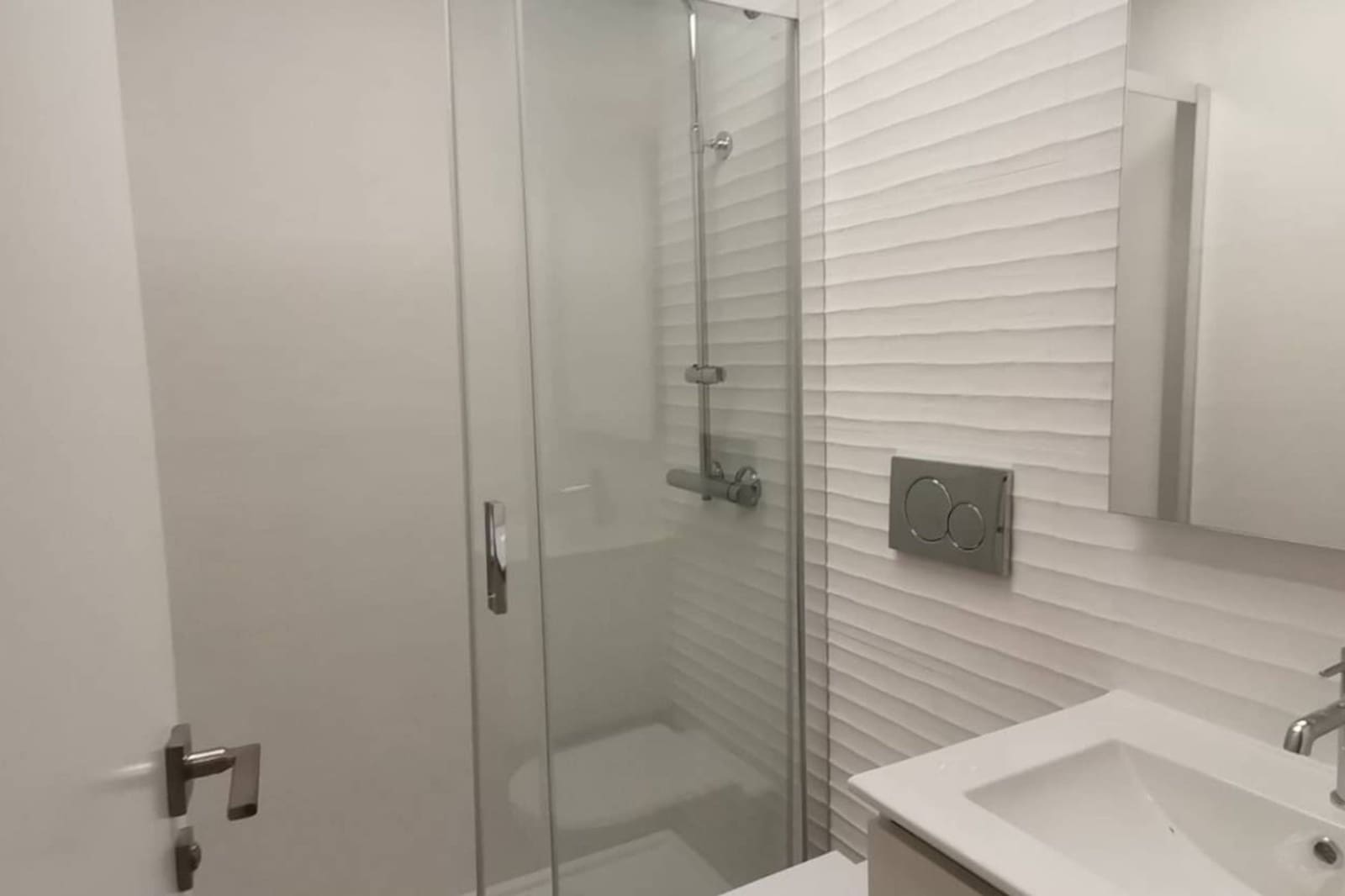 2 makuuhuone Huoneisto myytävänä paikassa Torrevieja mukana uima-altaan - 220 000 € (Ref: 9596524)