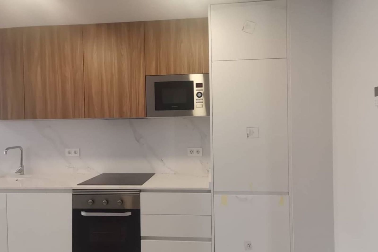 Apartamento de 2 habitaciones en Torrevieja en venta con piscina - 259.000 € (Ref: 9596878)