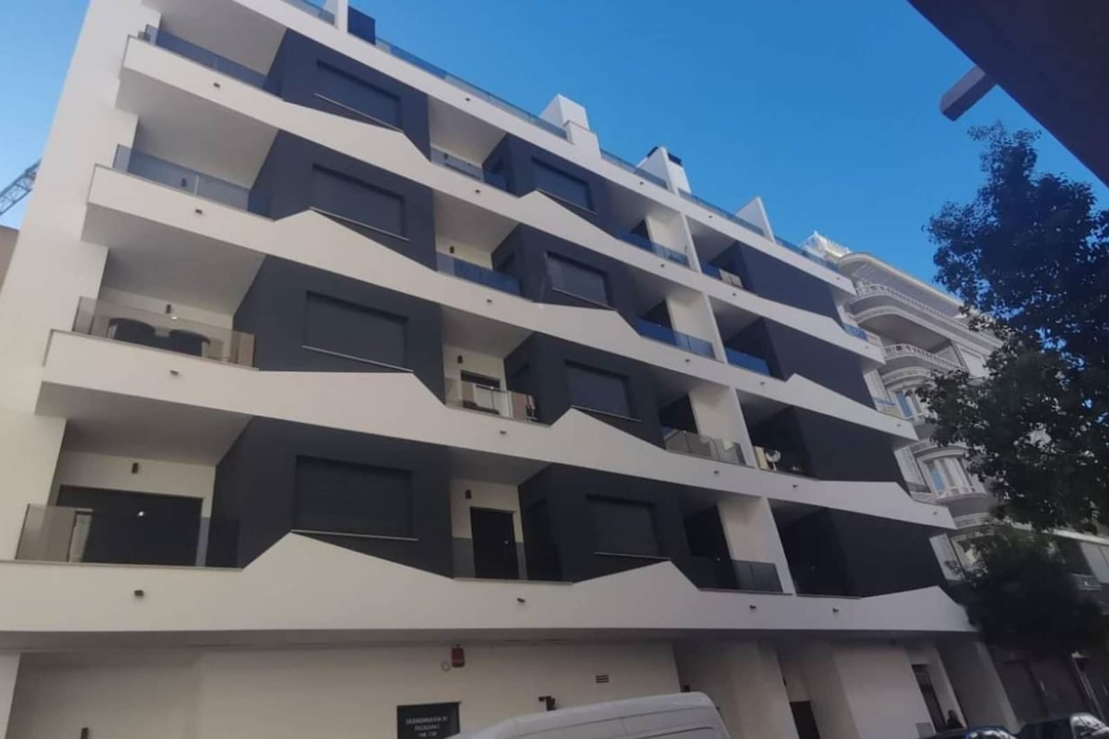 Apartamento de 2 habitaciones en Torrevieja en venta con piscina - 259.000 € (Ref: 9596878)