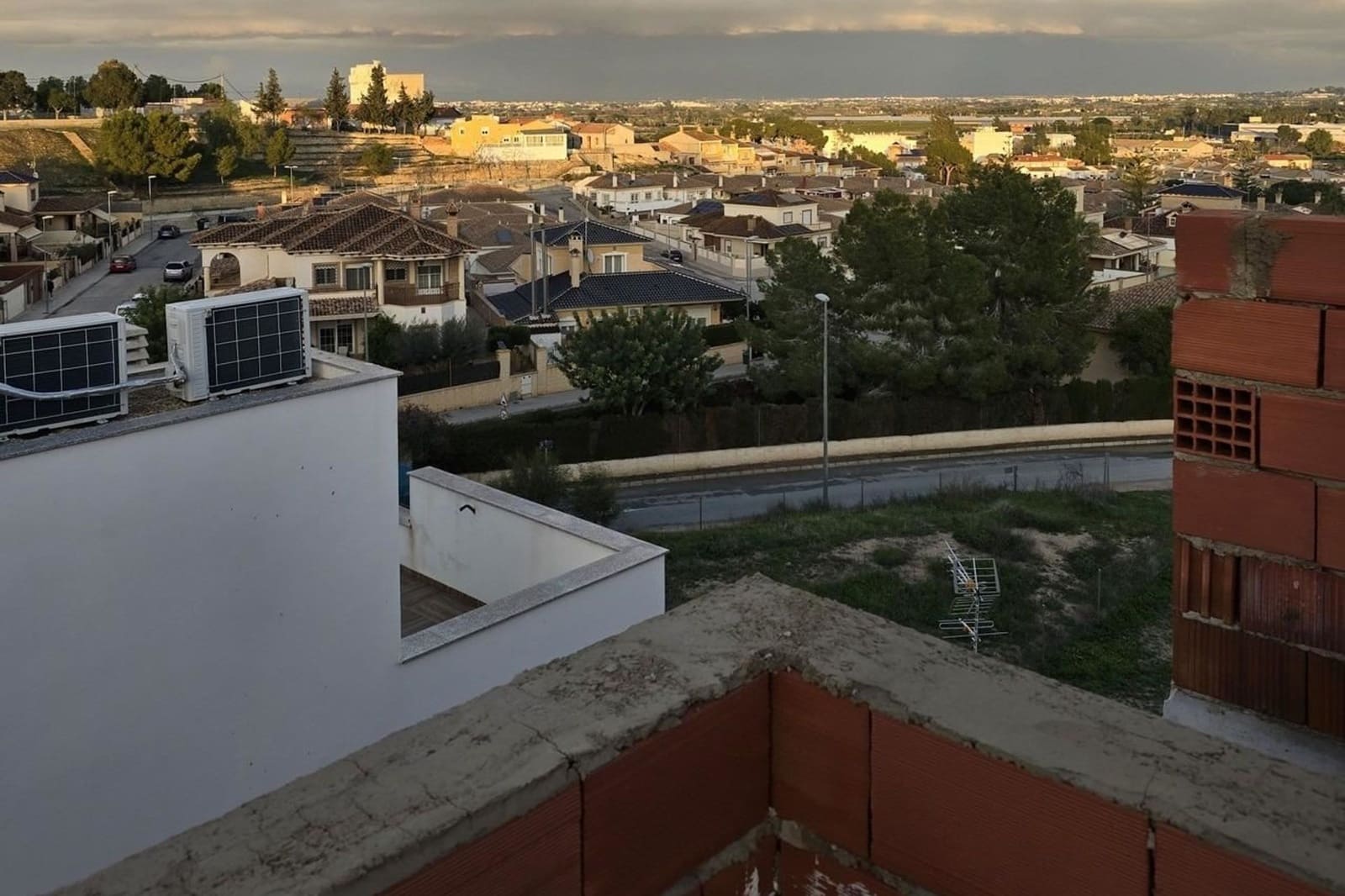 3 soverom Hus til salgs i Bigastro med svømmebasseng - € 250 000 (Ref: 9598091)