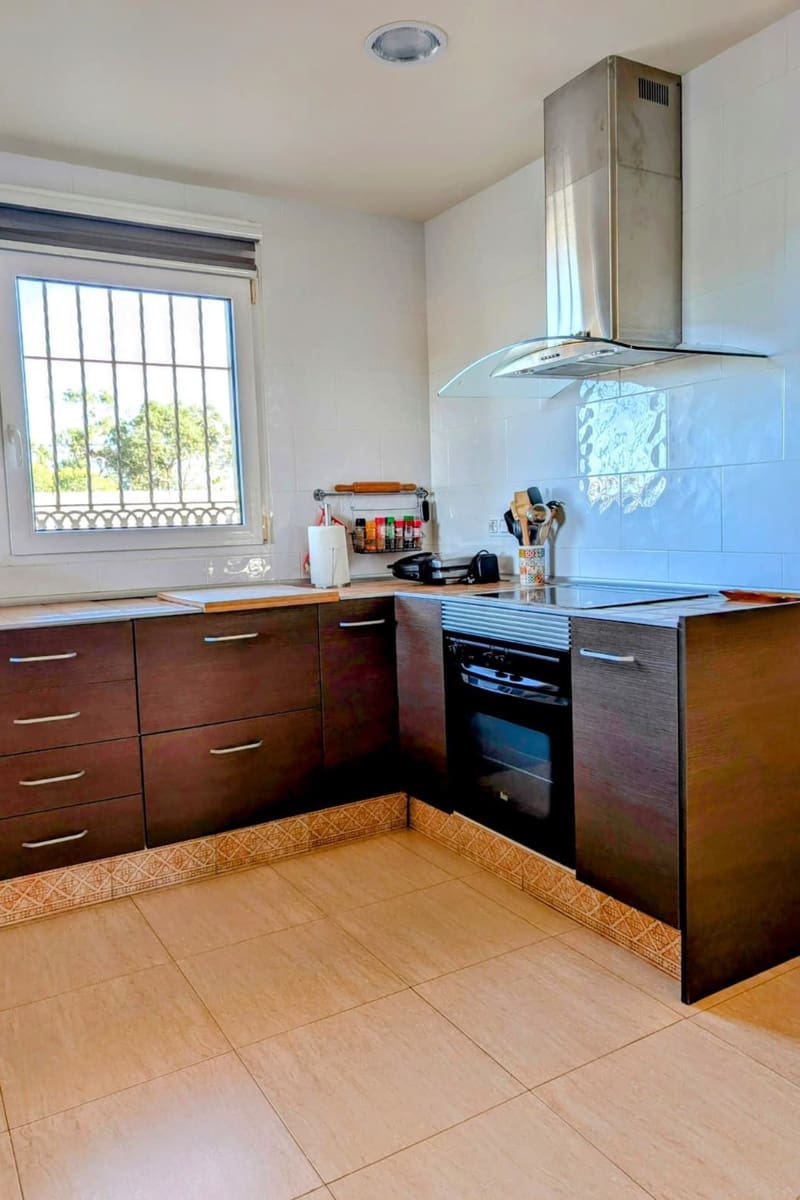 4 soveværelse Villa til salg i Alicante by med swimmingpool - € 515.000 (Ref: 9610197)