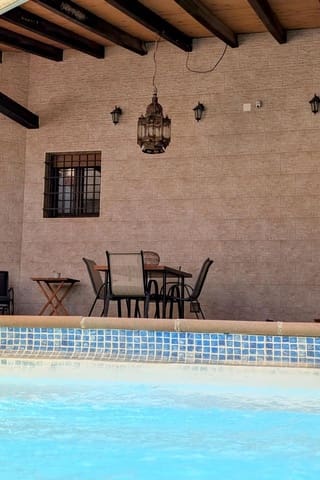 4 soveværelse Villa til salg i Cañada del Fenollar, Alicante by med swimmingpool - € 515.000 (Ref: 9610197)