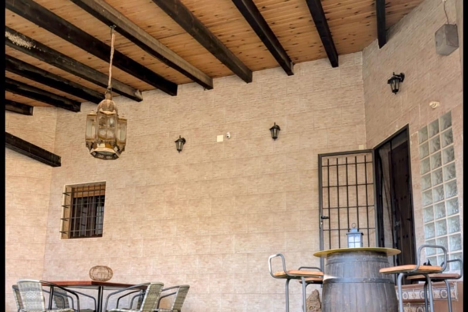 4 soveværelse Villa til salg i Alicante by med swimmingpool - € 515.000 (Ref: 9610197)