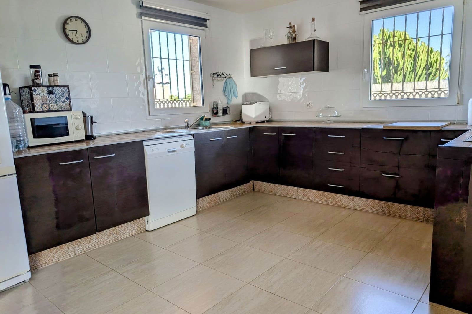 4 soveværelse Villa til salg i Alicante by med swimmingpool - € 515.000 (Ref: 9610197)