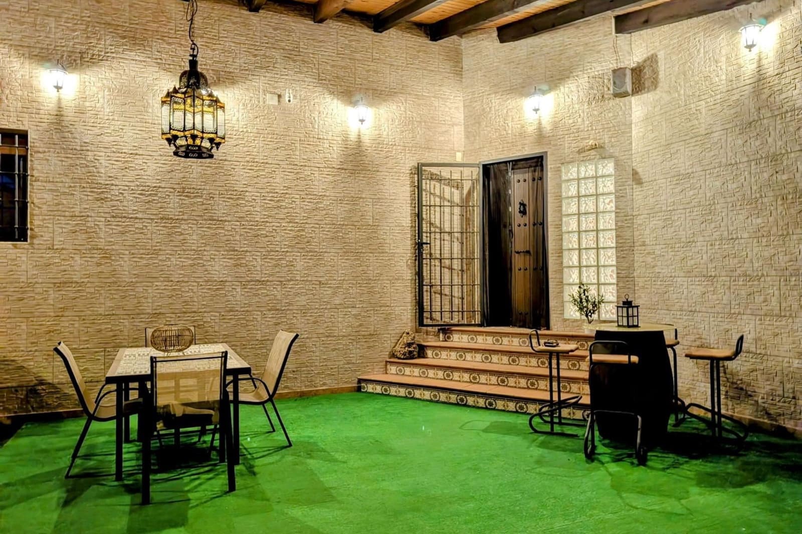 4 soveværelse Villa til salg i Alicante by med swimmingpool - € 515.000 (Ref: 9610197)