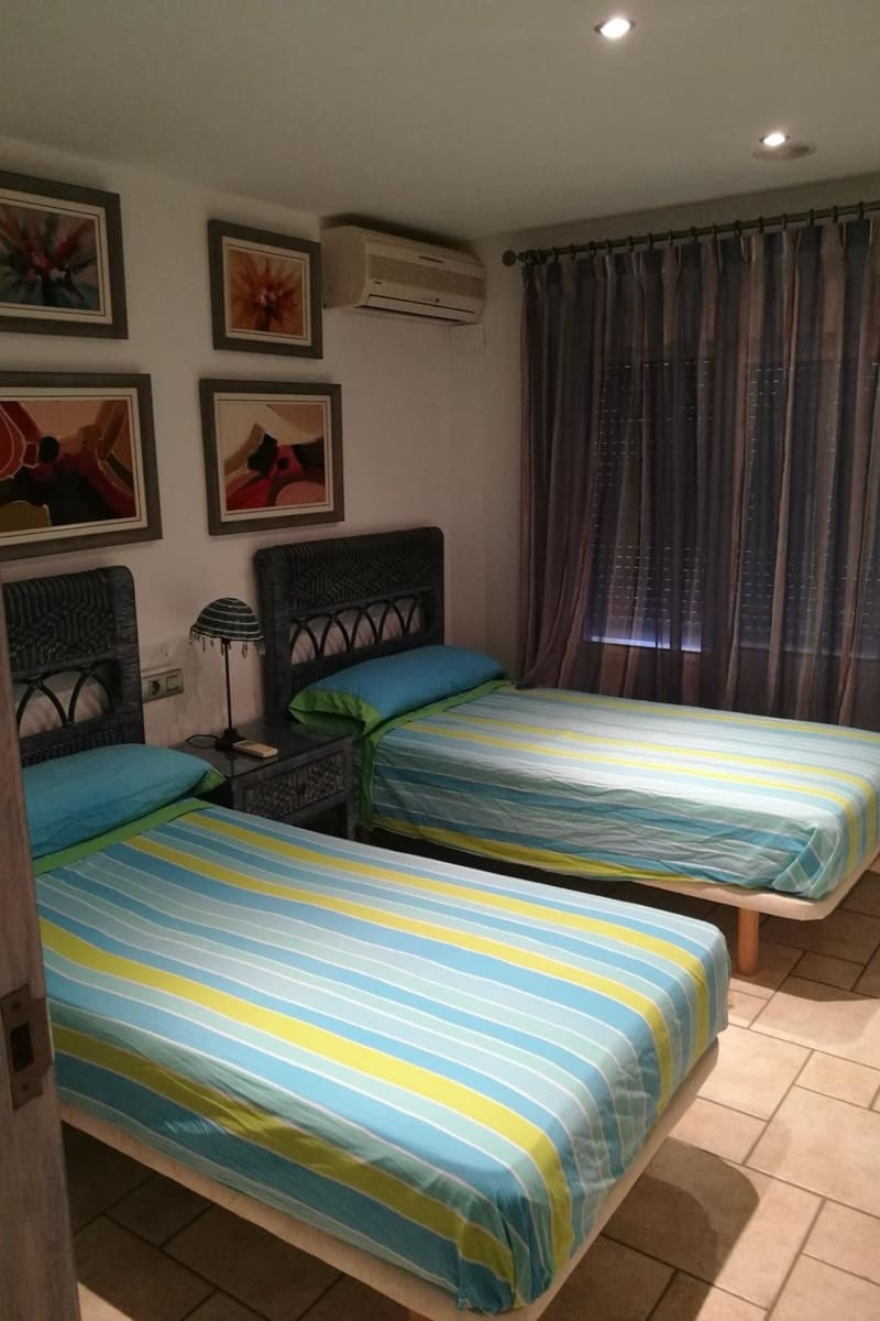 4 slaapkamer Villa te koop in Santa Pola - € 1.500.000 (Ref: 9610348)